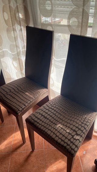 Mesa de Comedor Extensible y 4 Sillas