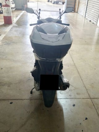 Moto Honda SH Blanca