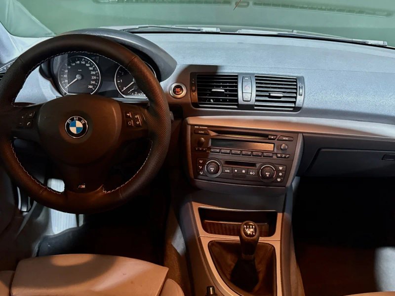 BMW Serie 1 130 i 2006, foto 13