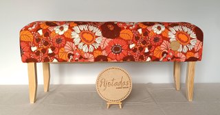 Banchi a piedi del letto artigianali, pouf