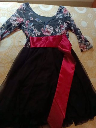 Ofertas Vestido fiesta floral! Negro/Fucsia