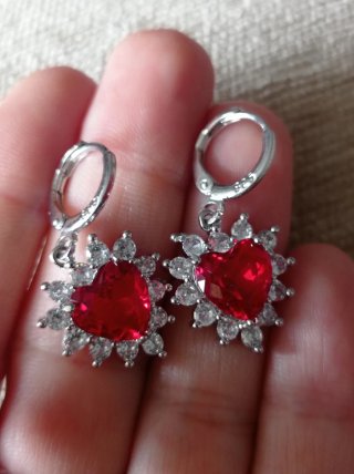 Pendientes de Plata laminada Corazón Rojo