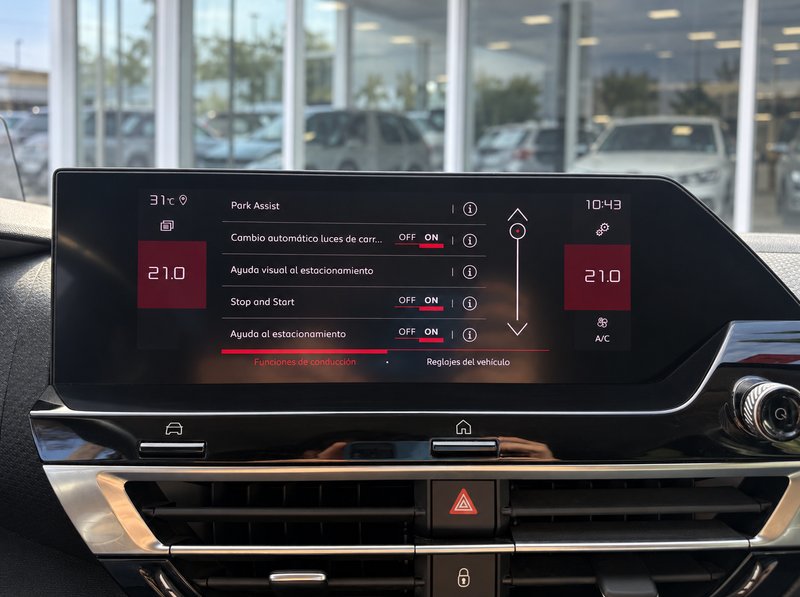 Citroën C4 1.2 PureTech S&S Shine 2021, foto 15