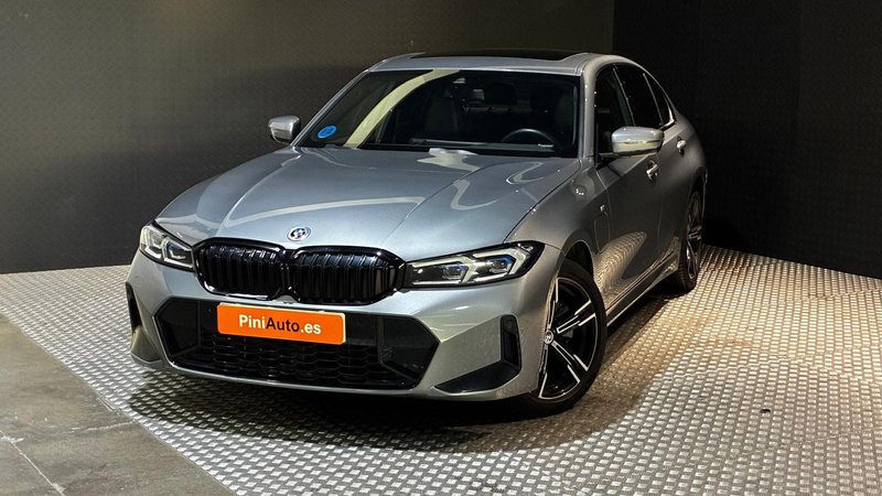 BMW Serie 3 2024, foto 29