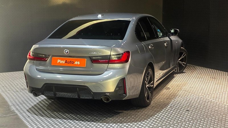 BMW Serie 3 2024, foto 31