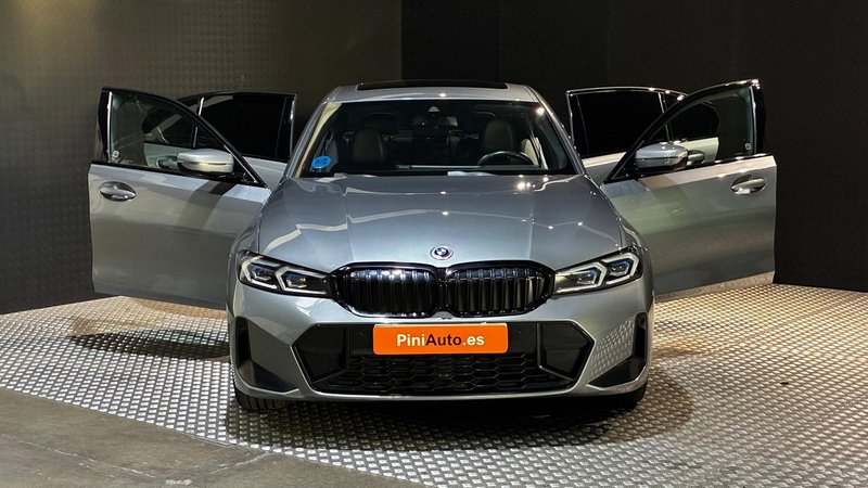 BMW Serie 3 2024, foto 49