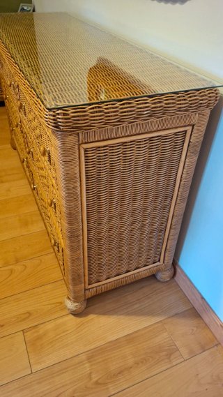 Cómoda de Madera y Mimbre