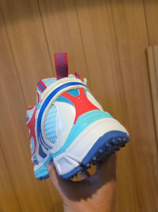 Zapatilla Off-White Azul y Blanca
