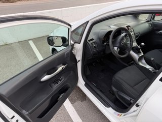 Toyota Auris 2011
