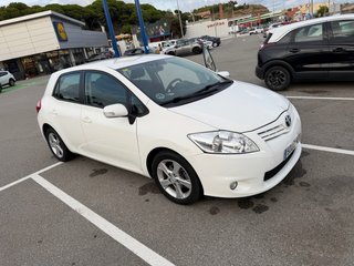 Toyota Auris 2011