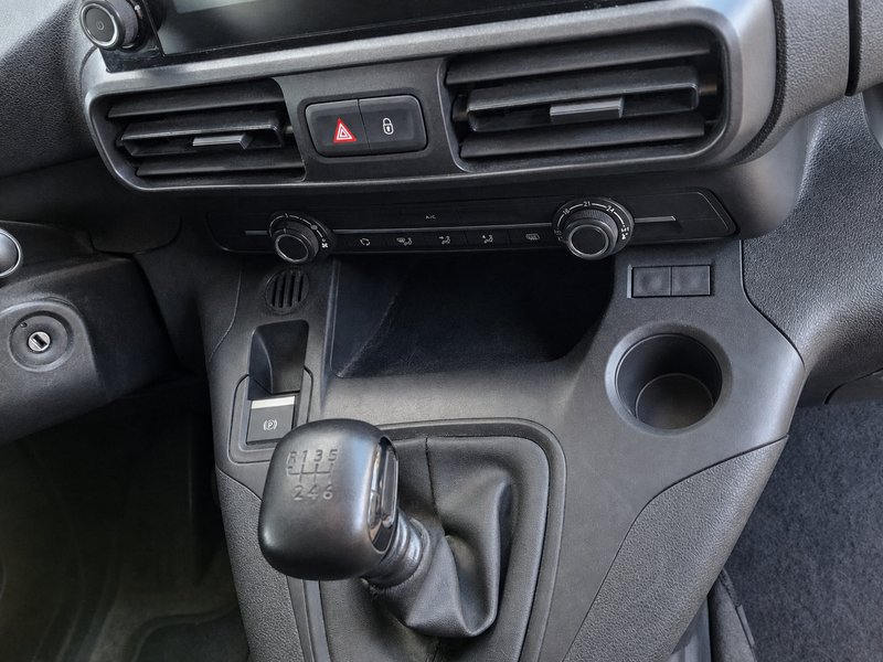 Peugeot Partner 2022, foto 8
