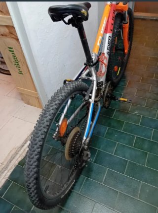 Bicicleta Cube 24 pulgadas