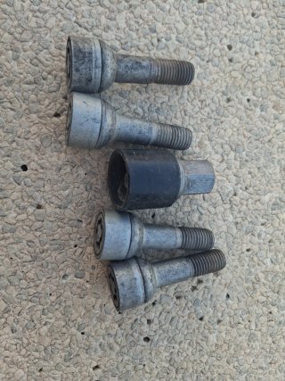 Tornillos Antirrobo Rueda Coche