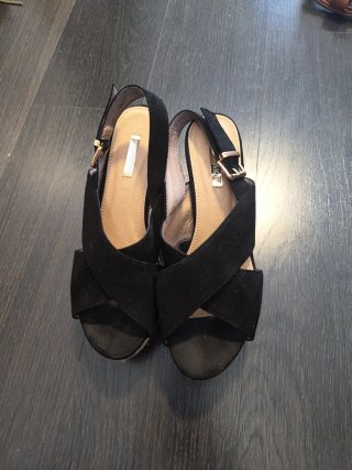 Sandalias negras de plataforma