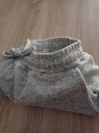 Pantalón de deporte gris perla
