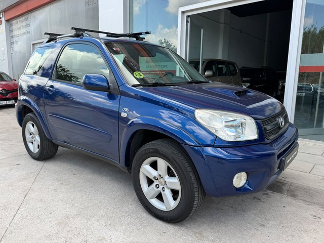 TOYOTA Rav4 2.0 D4D Sol 4X4