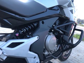 CF Moto 650 MT