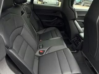 Porsche Taycan 2023