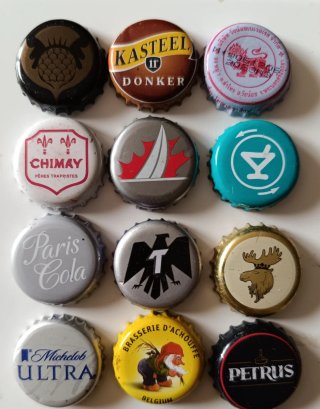 Colección de 12 Tapones Corona