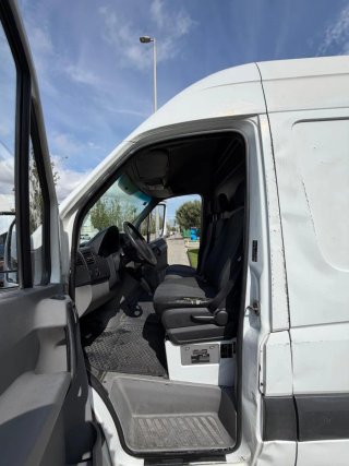 Mercedes-Benz eSprinte 313 año 2011 alto y largo