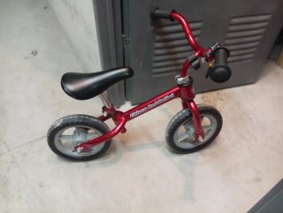 Bicicleta sin pedales Chicco Red Bullet