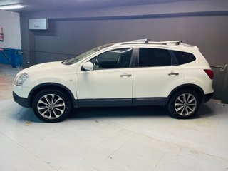 Nissan Qashqai+2 2010