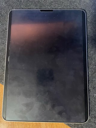 iPad Air 5 (2022) M1 con accessori