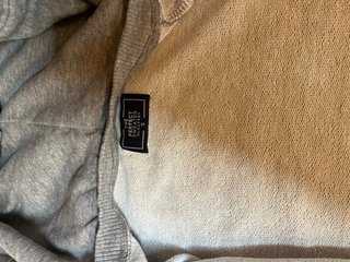Chaqueta Scalpers Gris con Capucha