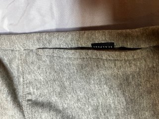 Chaqueta Scalpers Gris con Capucha