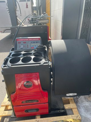 Equilibradora de Ruedas Tandem KN105+KN200