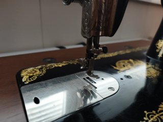 Máquina de coser Singer antigua