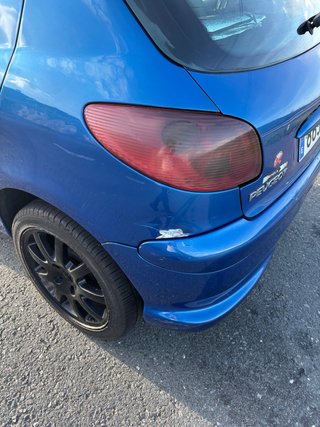 Peugeot 206 HDI / 70 CV / 5 puertas