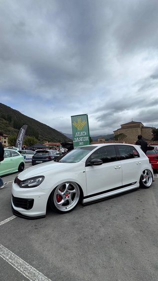 Volkswagen Golf 35th