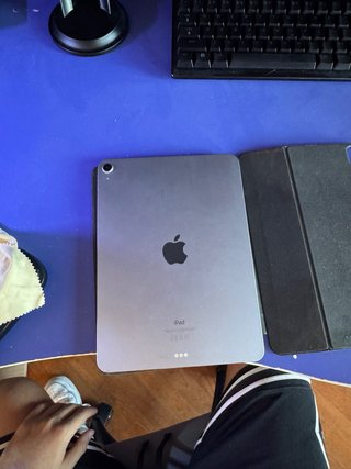 iPad Air (2020) + Apple Pencil 2 + Tastiera