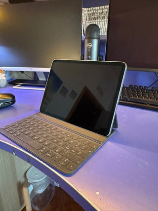 iPad Air (2020) + Apple Pencil 2 + Tastiera