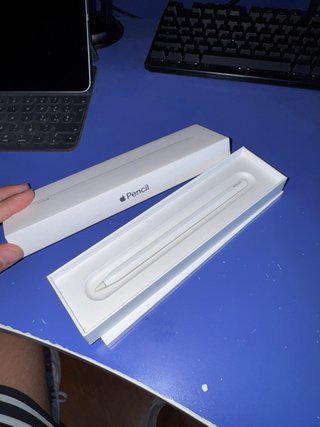 iPad Air (2020) + Apple Pencil 2 + Tastiera