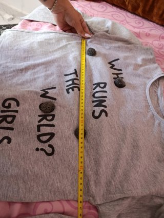 Jersey fino gris con mensaje