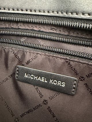 Bolso Michael Kors Estampado Cartas
