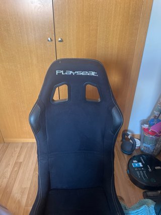 Playseat y Volante Logitech G29 con Pedales