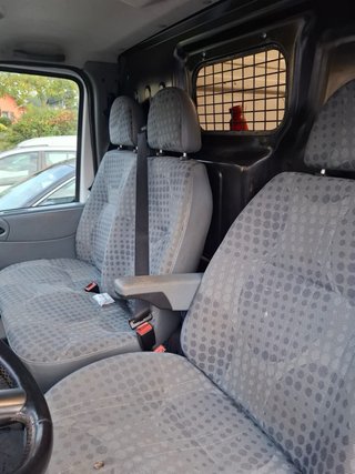 Furgoneta Ford Transit Blanca año 2011   Km 206000