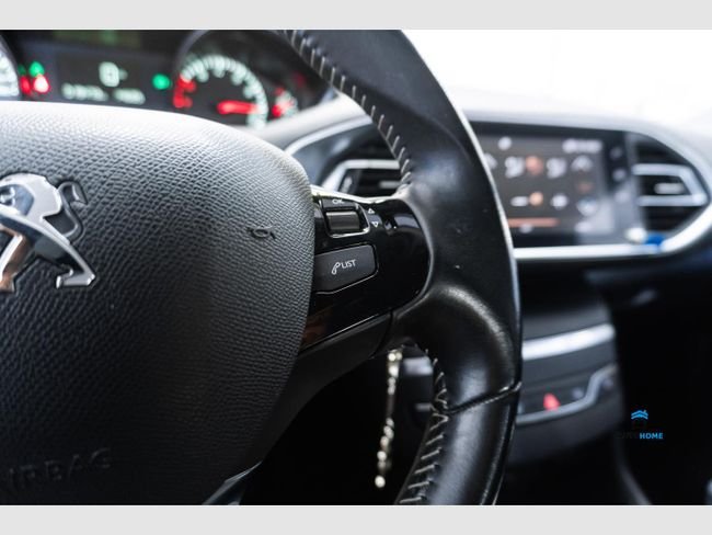 Peugeot 308 2020, foto 48