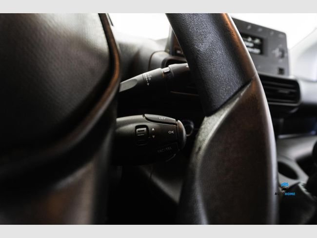 Peugeot Partner 2021, foto 39