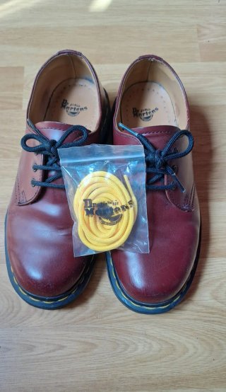 Zapatos Dr. Martens Burdeos