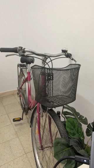 Bicicleta de paseo Bolero fucsia