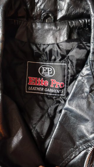 Chaqueta de cuero negra Talla L