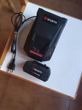 CARGADOR WURTH AL 30-CV-LI Y BATERÍA WURTH DE 18V