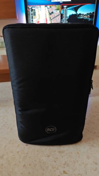 Altavoces RCF 912 AX