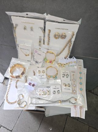 Pendientes Largos de Acero