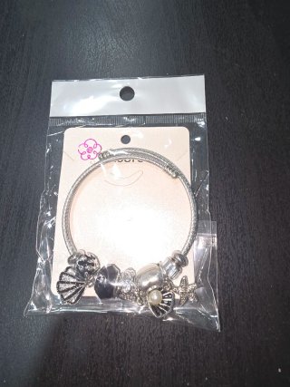 Pendientes Largos de Acero