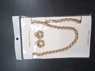 Pendientes Largos de Acero